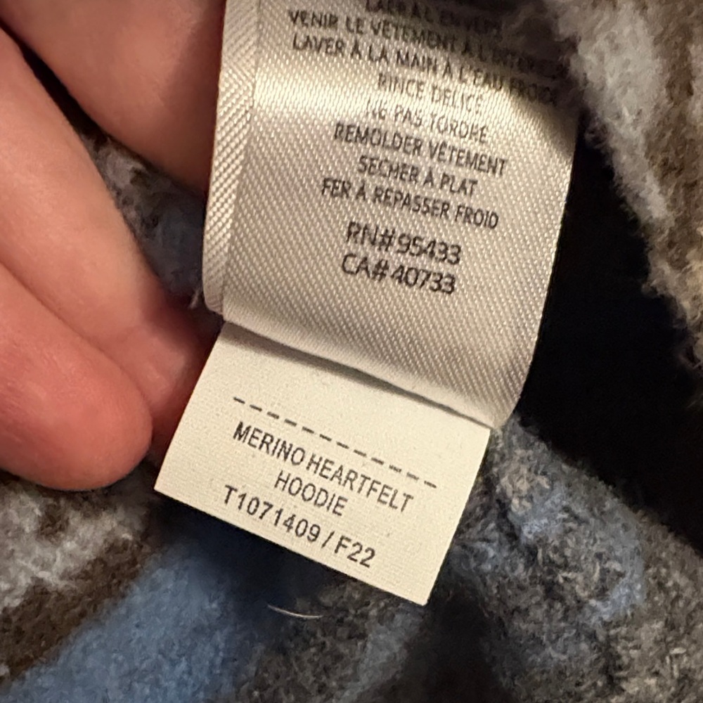 Toad&Co Women's Gray and Blue Striped Cardigan - Picture 5 of 6